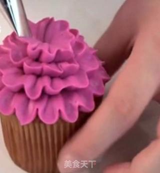 海绵纸杯裱花小蛋糕的做法步骤:28