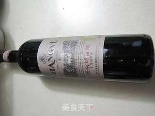 红酒煮雪梨的做法步骤：2