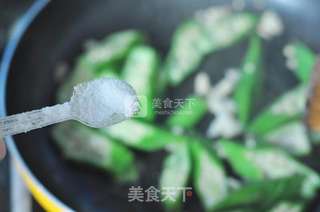 清炒秋葵的做法步骤:4