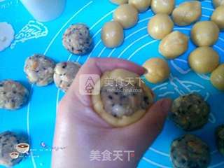 改良版广式五仁月饼的做法步骤:13
