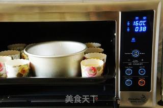 最简单的纸杯裱花蛋糕的做法步骤:11