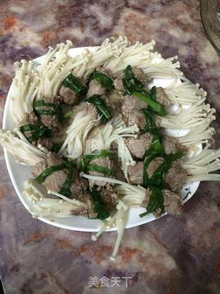 越南越美之----优康里脊牛肉卷菇的做法步骤:4