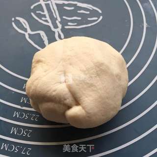 棉花糖版翻糖纸杯蛋糕的做法步骤:6