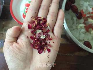 银耳糖水的做法步骤:4