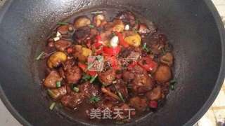 蒜香鸡腿烧栗子的做法步骤:7