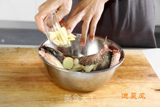 《家庭烤箱版》麻辣酸豆角烤鱼的做法步骤:3