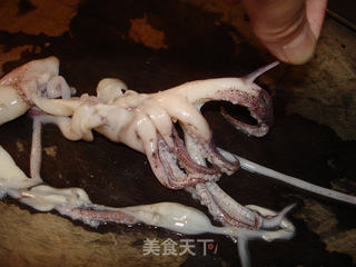 韭菜苔炒鱿鱼的做法步骤:13