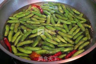 经典小食--五香毛豆的做法步骤：3