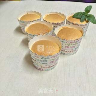酸奶纸杯蛋糕的做法步骤:10