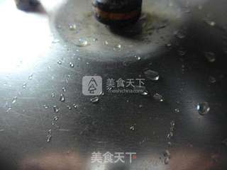 玉米萝卜猪蹄汤的做法步骤:6