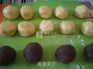 中秋广式月饼的做法步骤:4