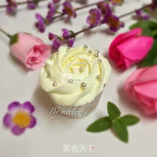 酸奶纸杯蛋糕的做法步骤:16