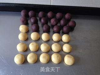 广式红豆沙月饼的做法步骤:4