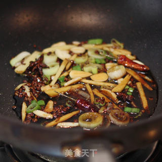 热吃凉吃都美味-----泡汁带鱼的做法步骤:3