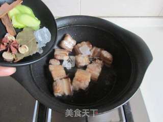 栗子红烧肉的做法步骤:5