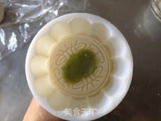 红豆沙冰皮月饼的做法步骤:11