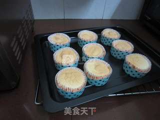 奶油纸杯蛋糕的做法步骤:12