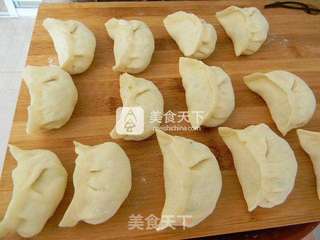 角瓜青椒火腿蒸饺的做法步骤:11