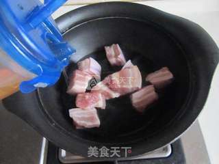 栗子红烧肉的做法步骤:4