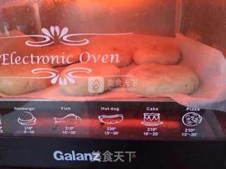 自制五仁月饼的做法步骤:9