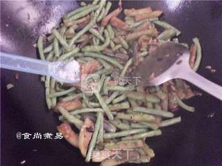 蒜蓉炒三宝的做法步骤:11