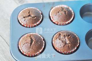 巧克力奶油蛋糕的做法步骤:10