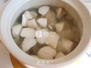 白萝卜杏鲍菇腔骨汤的做法步骤:9
