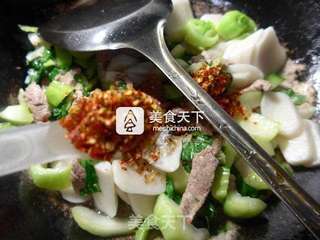 里脊肉青菜炒年糕的做法步骤:11