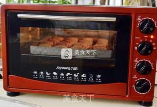 莲蓉蛋黄月饼的做法步骤:18