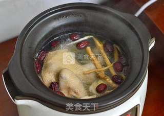 当归炖鸡汤的做法步骤:5