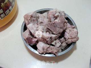 白萝卜杏鲍菇腔骨汤的做法步骤:3