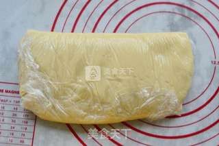 莲蓉蛋黄月饼的做法步骤:5