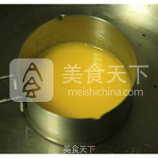 海绵纸杯蛋糕--说好的柔软立刻呈现的做法步骤:2