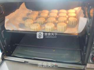 广式百果月饼的做法步骤:17
