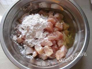 酱爆桃仁鸡丁的做法步骤:5