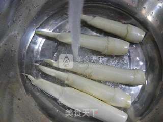 烤麸烧茭白的做法步骤:3