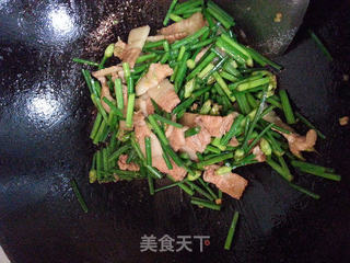 韭苔炒五花肉的做法步骤:8