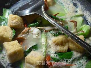 油豆腐青菜螃蟹汤的做法步骤:7