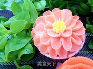 百花怒放海绵纸杯蛋糕的做法步骤:33