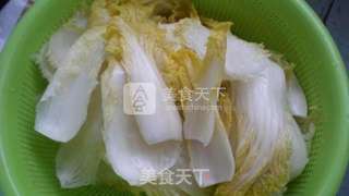 炖酸菜的做法步骤:2
