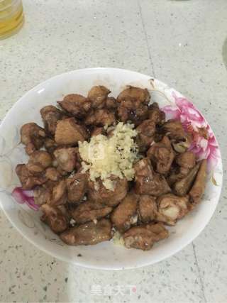 微波炉蒜香鸡丁的做法步骤:6
