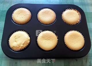 幸福纸杯奶油蛋糕的做法步骤:17
