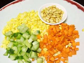 吃货必点——松仁玉米的做法步骤:3