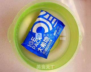 DIY海绵裱花蛋糕杯(入门级)的做法步骤:15