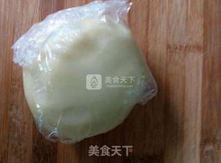 紫薯蛋黄酥的做法步骤:4