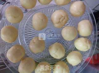 紫薯蛋黄酥的做法步骤:5