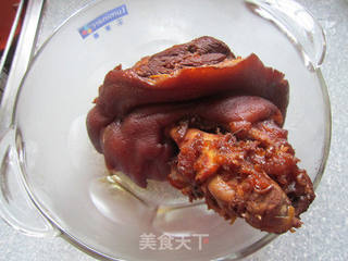 自创美味东坡肘子的做法步骤:13