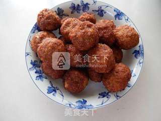 红烧狮子头的做法步骤:7