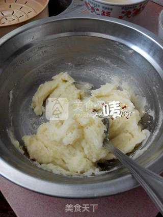 【薯蓉肉松蛋糕卷】每一口蛋糕都是厚实的感觉的做法步骤:2