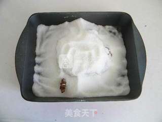 盐焗鸡翅中的做法步骤:8